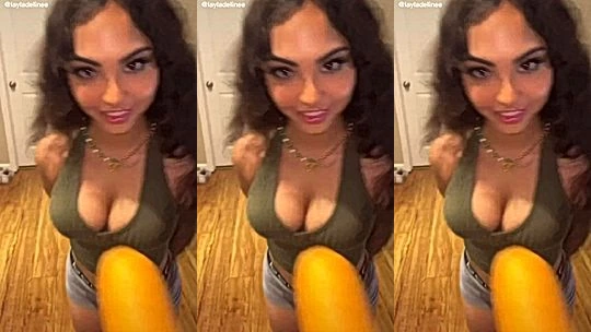 layladeline seductively sucking on a corndog