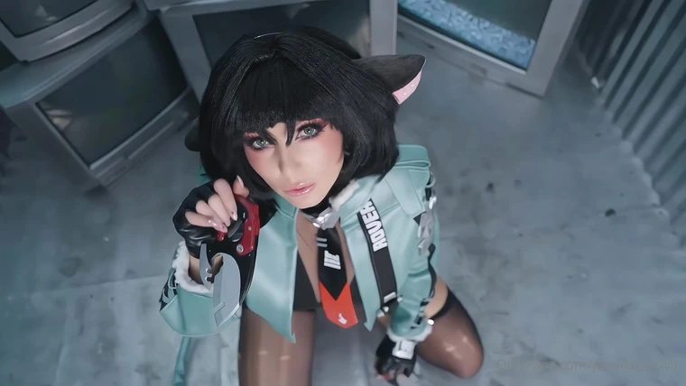 Jessica Nigri teasing as a sexy cyberpunk girl