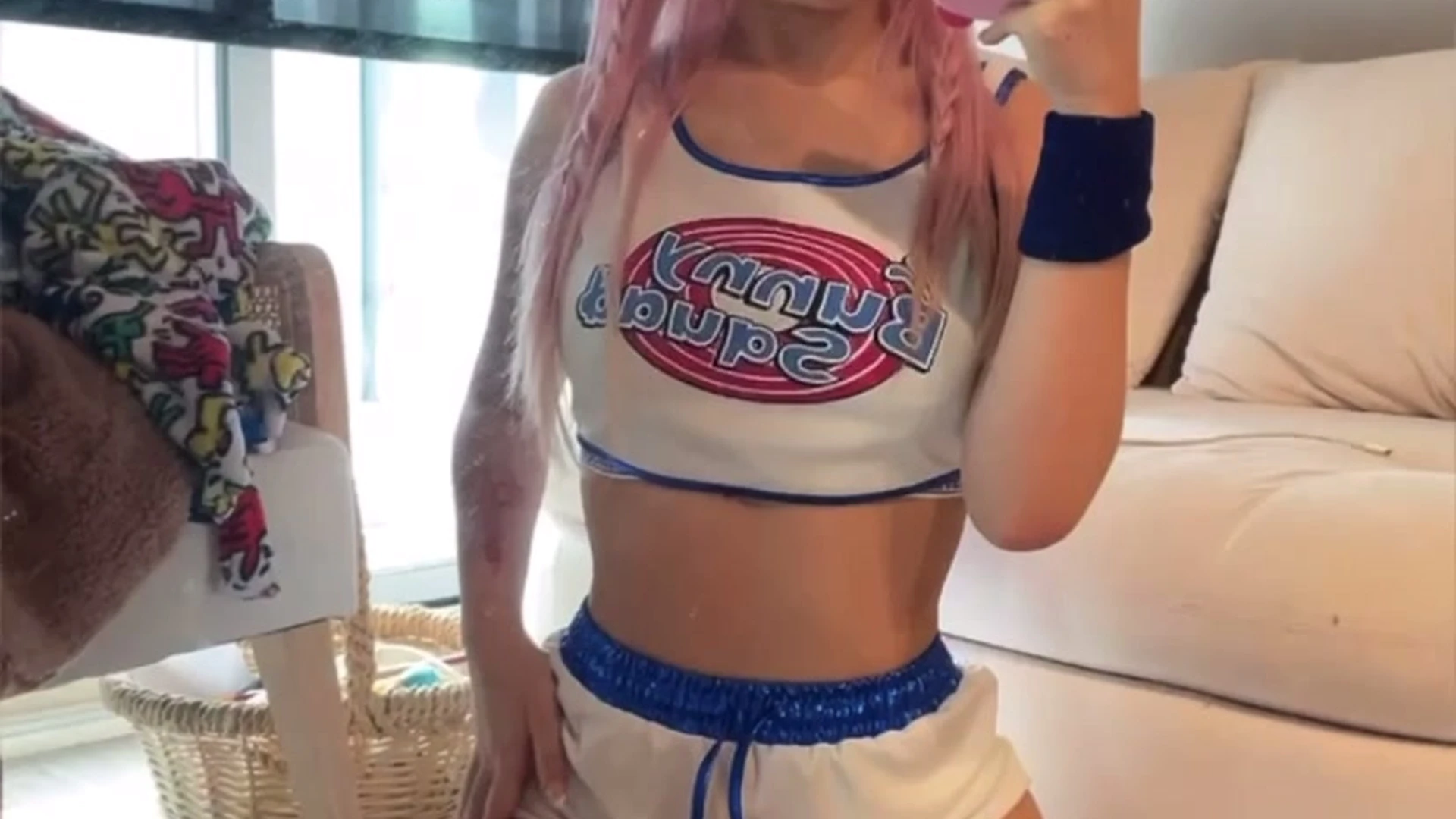 Diakimeko flashing her tits as lola rabbit