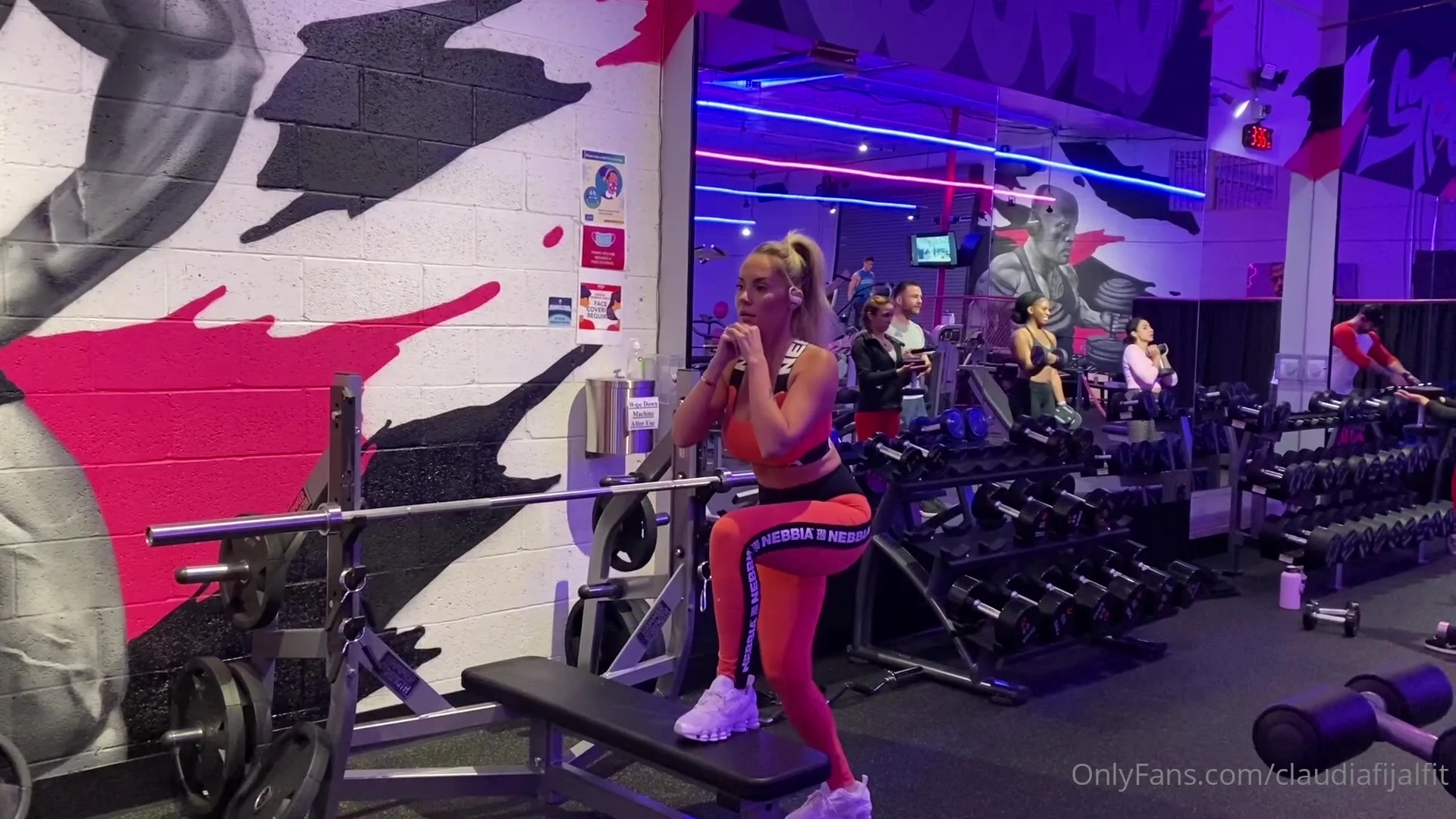 horny babe Claudia Fijal working out her big booty in the gym