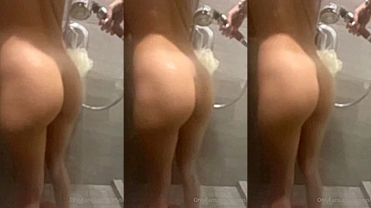 Sami Sheen teasing in the steamy shower