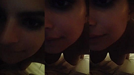 Emily Ratajkowski teasing her naked body in the hotel room