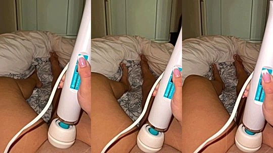 hot babe Zonamaeee hitachi vibrator masturbation at night